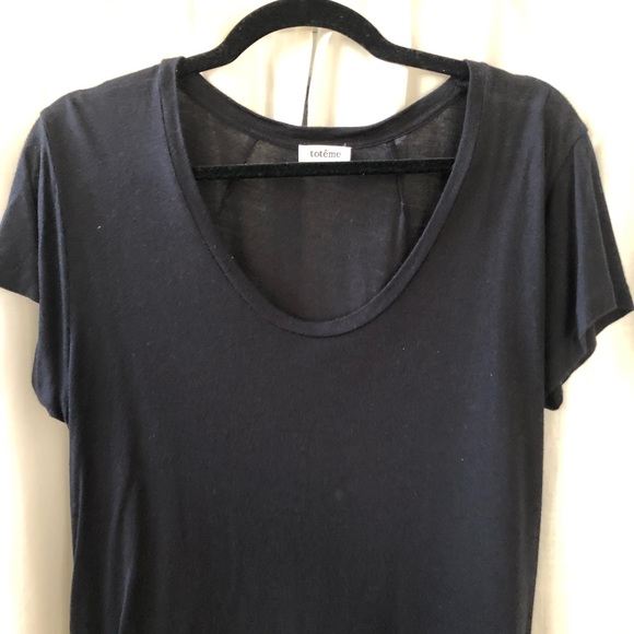 Totême Cashmere Black Tee - Picture 7 of 11